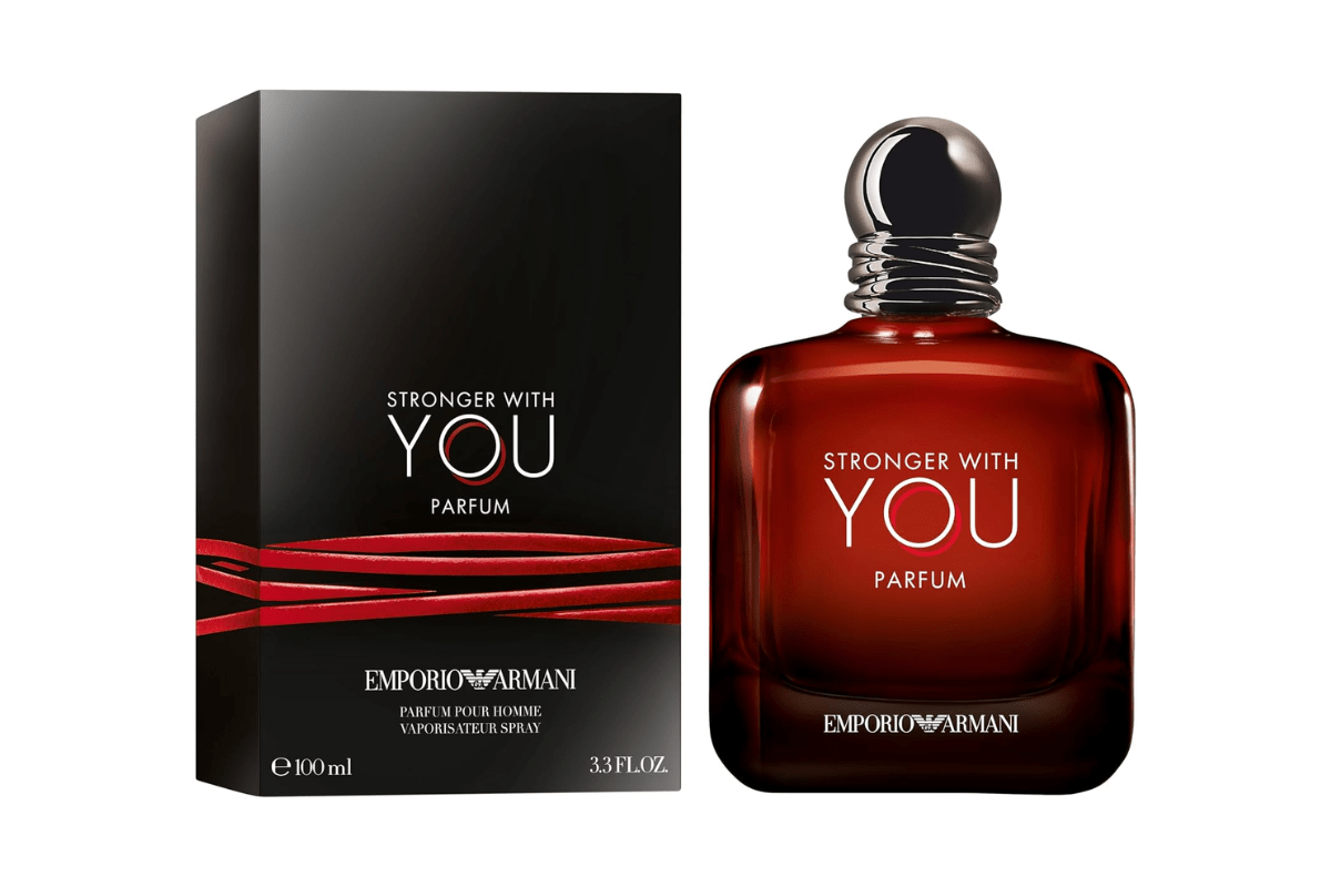 frasco e caixa do perfume armani stronger with you parfum